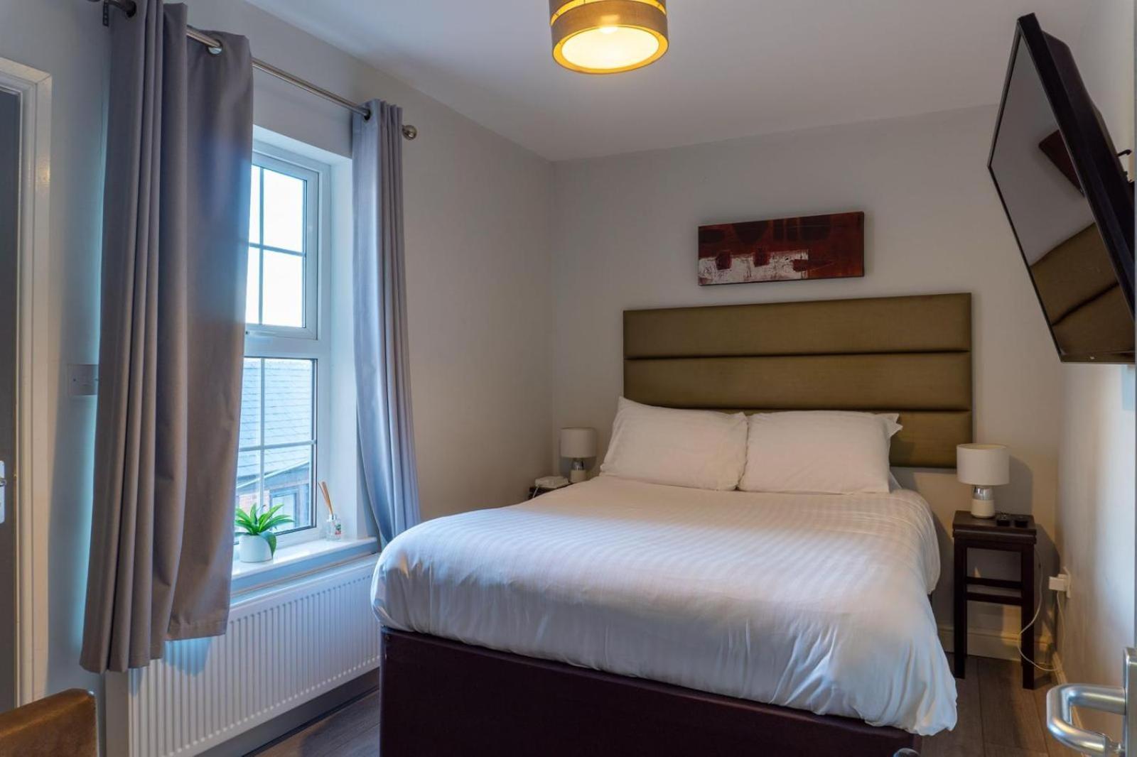 The Fordham Inn Sharnbrook 外观 照片