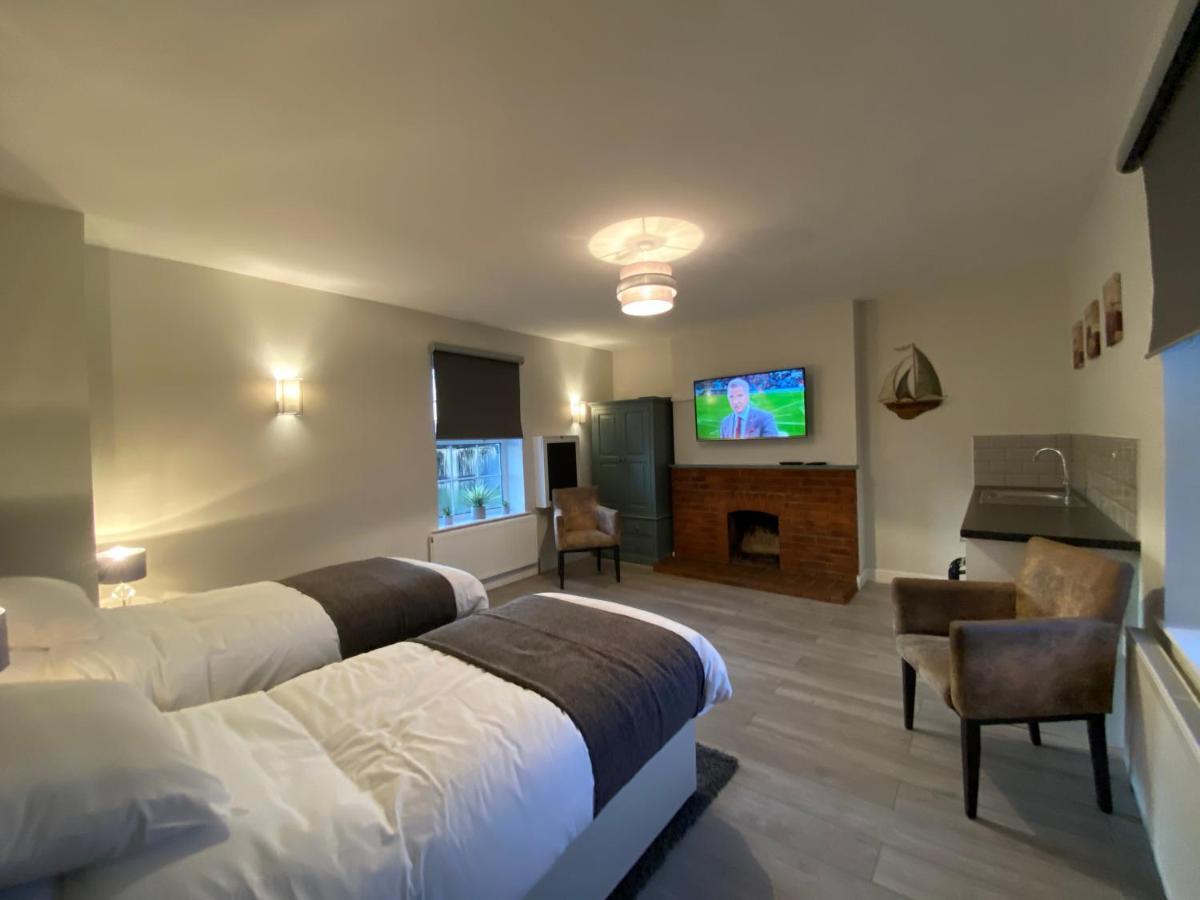 The Fordham Inn Sharnbrook 外观 照片